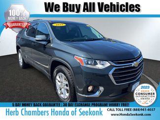 Used 2019 Chevrolet Traverse LT image 1