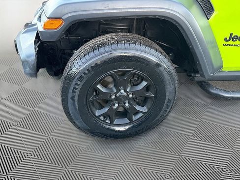 Used 2021 Jeep Wrangler Willys image 32