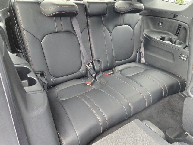 Used 2025 Honda Pilot TrailSport image 15
