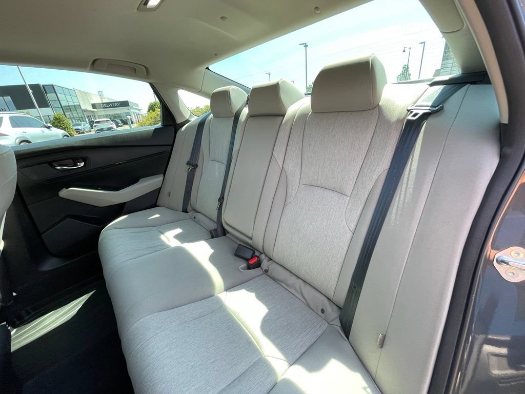 Used 2023 Honda Accord EX image 24