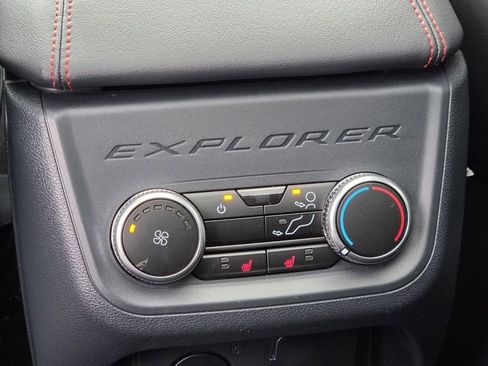 Used 2025 Ford Explorer ST AWD/4WD image 36