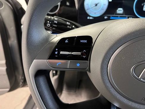 Used 2024 Hyundai Elantra SEL image 24