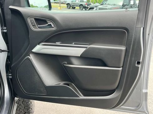 Used 2022 Chevrolet Colorado ZR2 w/ ZR2 Dusk Special Edition AWD/4WD image 23