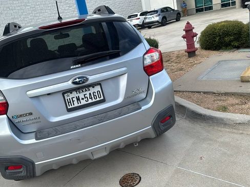 Used 2014 Subaru Crosstrek 2.0i Limited AWD/4WD image 3