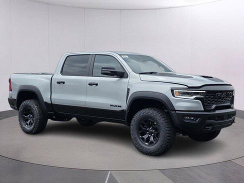 Used 2024 RAM 1500 Warlock AWD/4WD image 3
