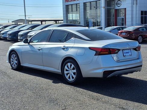 Used 2020 Nissan Altima 2.5 S FWD image 6