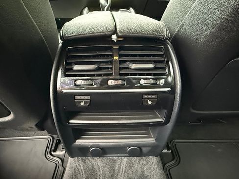 Used 2018 BMW M550i xDrive AWD/4WD image 19