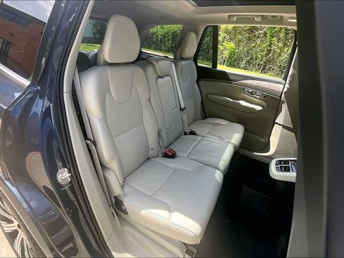 Used 2025 Volvo XC90 B6 Plus AWD/4WD image 37