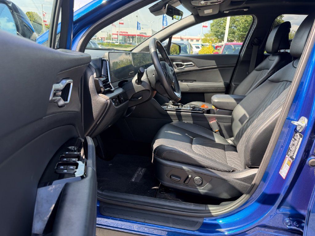 Used 2023 Kia Sportage X-Line w/ X-Line Premium Package AWD/4WD image 17