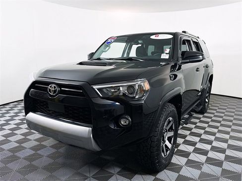 Used 2024 Toyota 4Runner TRD Off-Road image 3