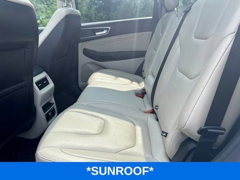 Used 2019 Ford Edge Titanium w/ Cold Weather Package FWD image 8