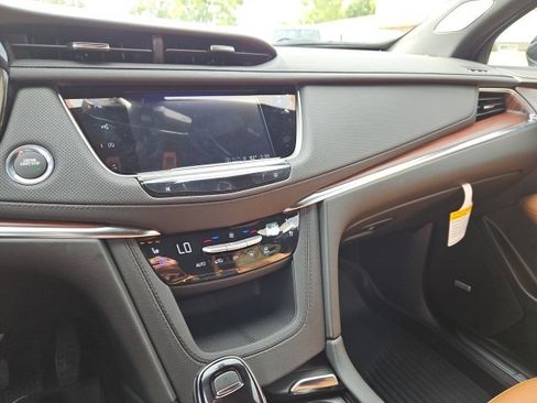 New 2025 Cadillac XT5 Premium Luxury w/ Technology Package image 32