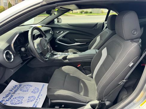 Used 2024 Chevrolet Camaro LT w/ Technology Package RWD image 35
