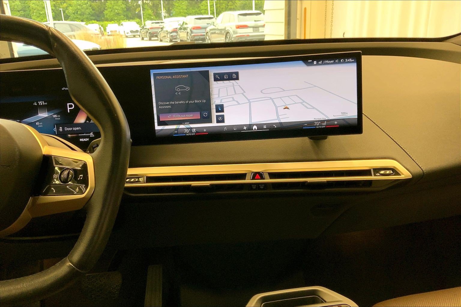 Used 2024 BMW iX xDrive50 w/ Sport Package AWD/4WD image 17
