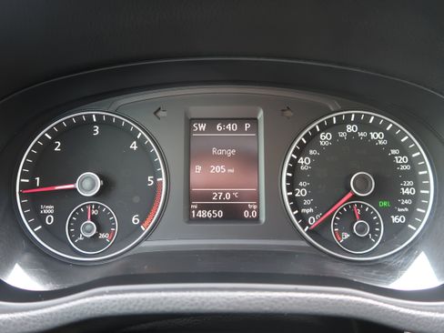 Used 2014 Volkswagen Passat TDI SE image 21