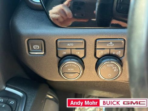 Used 2024 Chevrolet Silverado 1500 LT AWD/4WD image 35