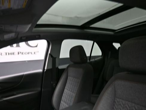 Used 2024 Chevrolet Equinox LT FWD image 17