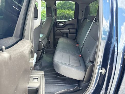 Used 2020 Chevrolet Silverado 1500 Custom w/ Custom Value Package AWD/4WD image 28