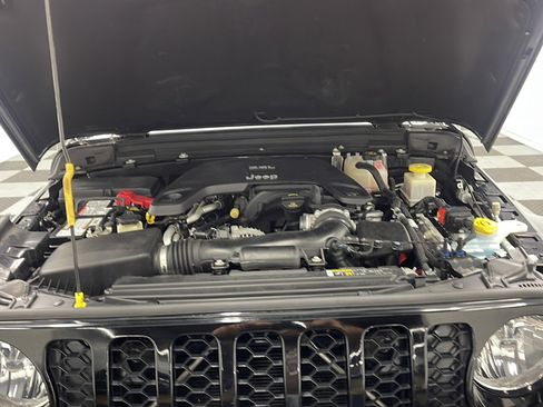 Used 2020 Jeep Gladiator Sport w/ Quick Order Package 24S AWD/4WD image 24