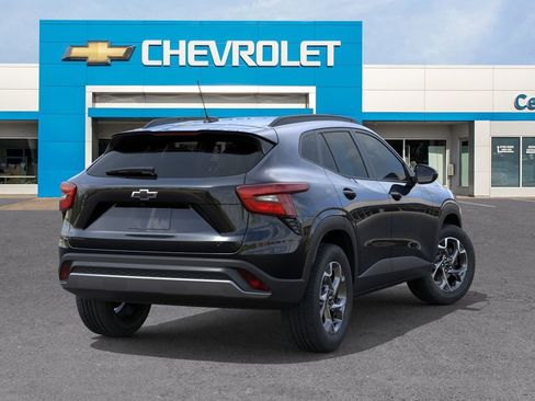New 2026 Chevrolet Trax LT w/ Driver Confidence Package FWD image 4