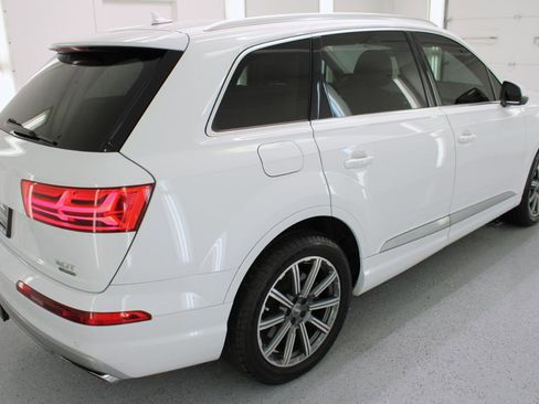 Used 2017 Audi Q7 3.0T Prestige w/ Prestige Package image 10