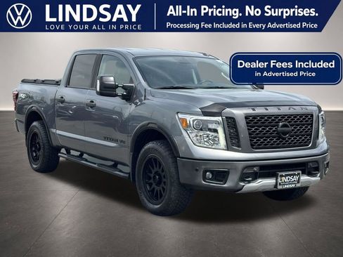 Used 2018 Nissan Titan PRO-4X w/ Pro-4x Convenience Package AWD/4WD image 1