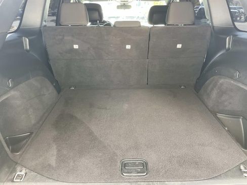 Used 2018 Jeep Grand Cherokee Laredo AWD/4WD image 9