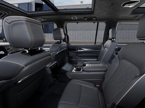 New 2026 Jeep Grand Wagoneer Summit AWD/4WD image 32