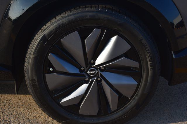 Used 2023 Nissan Ariya FWD image 11
