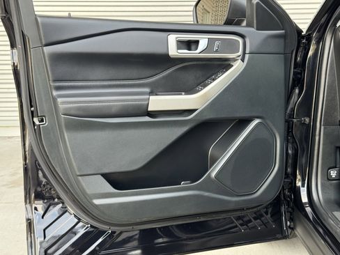 Used 2023 Ford Explorer XLT w/ Equipment Group 202A image 20