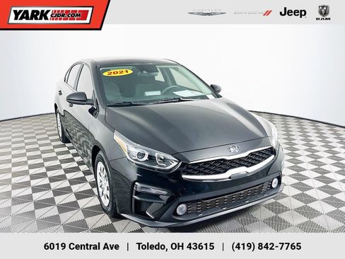 Used 2021 Kia Forte Sedan image 1