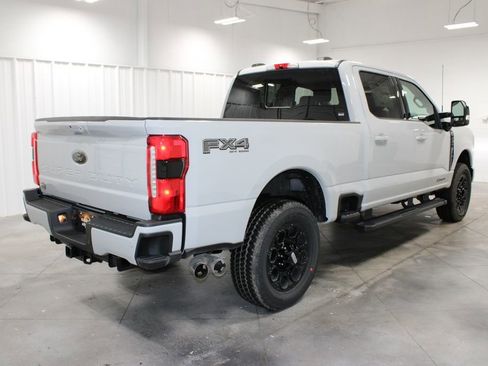 New 2026 Ford F250 Lariat w/ Black Appearance Package image 8