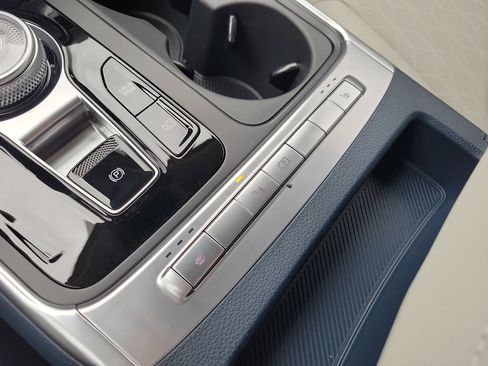 New 2026 Kia Carnival EX image 37