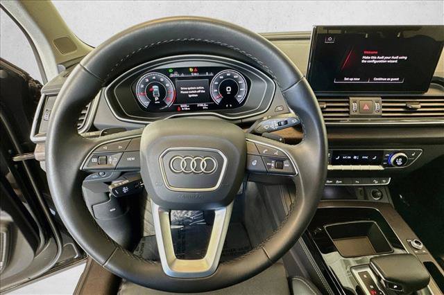 Used 2025 Audi Q5 2.0T Premium Plus w/ Premium Plus Package AWD/4WD image 11