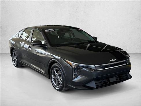 Used 2025 Kia K4 FWD image 5