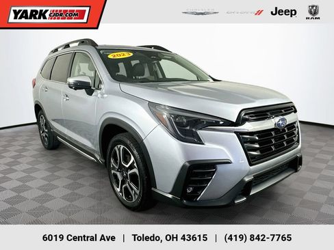 Used 2023 Subaru Ascent Limited w/ Technology Package AWD/4WD image 1