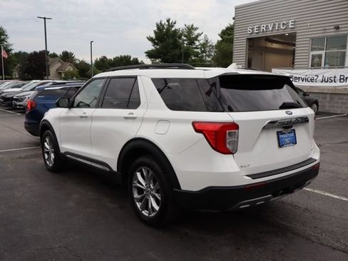Used 2023 Ford Explorer XLT w/ Equipment Group 202A AWD/4WD image 6