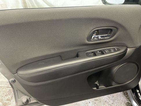 Used 2021 Honda HR-V Sport image 13