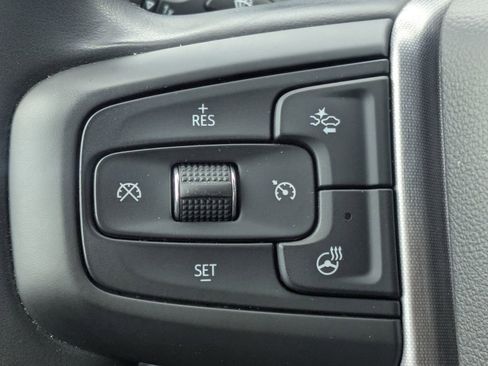Used 2025 GMC Sierra 1500 SLT AWD/4WD image 24