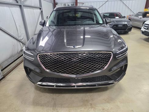 Used 2024 Genesis GV70 2.5T w/ Advanced Package AWD/4WD image 3