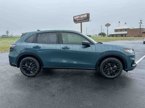 New 2026 Honda HR-V Sport image 5