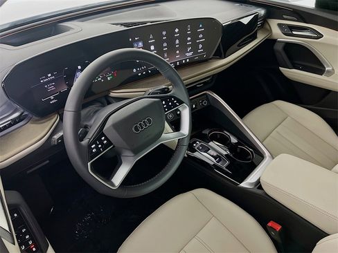 New 2025 Audi Q5 Premium Plus image 9