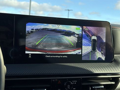 New 2025 Nissan Kicks SR image 23