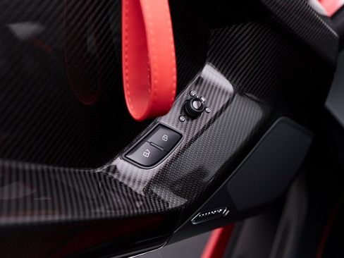 Used 2019 Lamborghini Aventador SVJ image 64