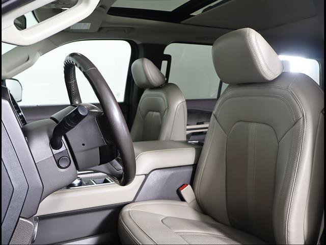 Used 2021 Ford Expedition Limited RWD image 7