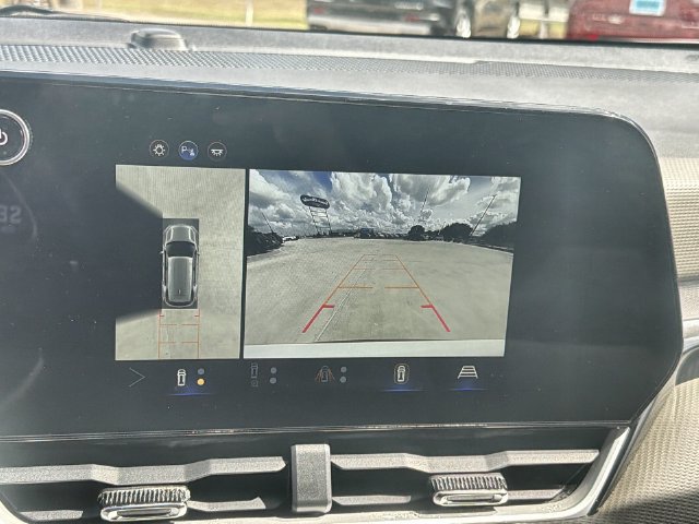 Certified 2025 Chevrolet Equinox LT w/ Convenience Package II FWD image 14