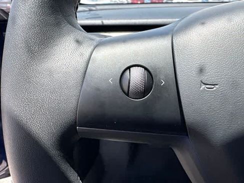 Used 2023 Tesla Model 3 Standard Range RWD image 12