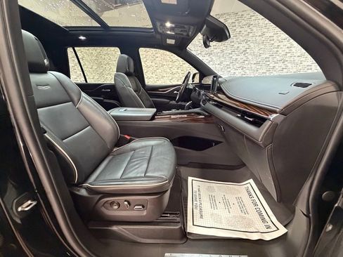 Used 2023 Cadillac Escalade Premium Luxury image 10