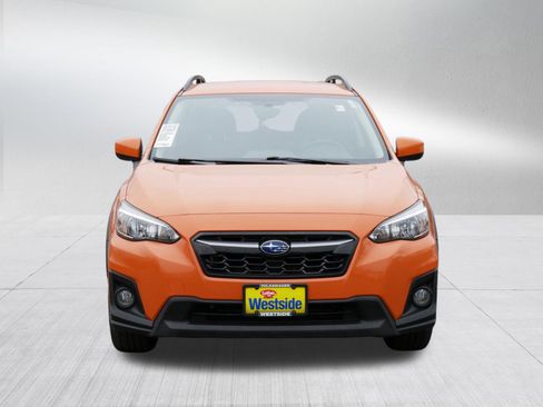 Used 2018 Subaru Crosstrek 2.0i Premium w/ Eyesight System image 2