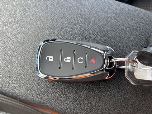 Used 2025 Chevrolet Trax LT image 21